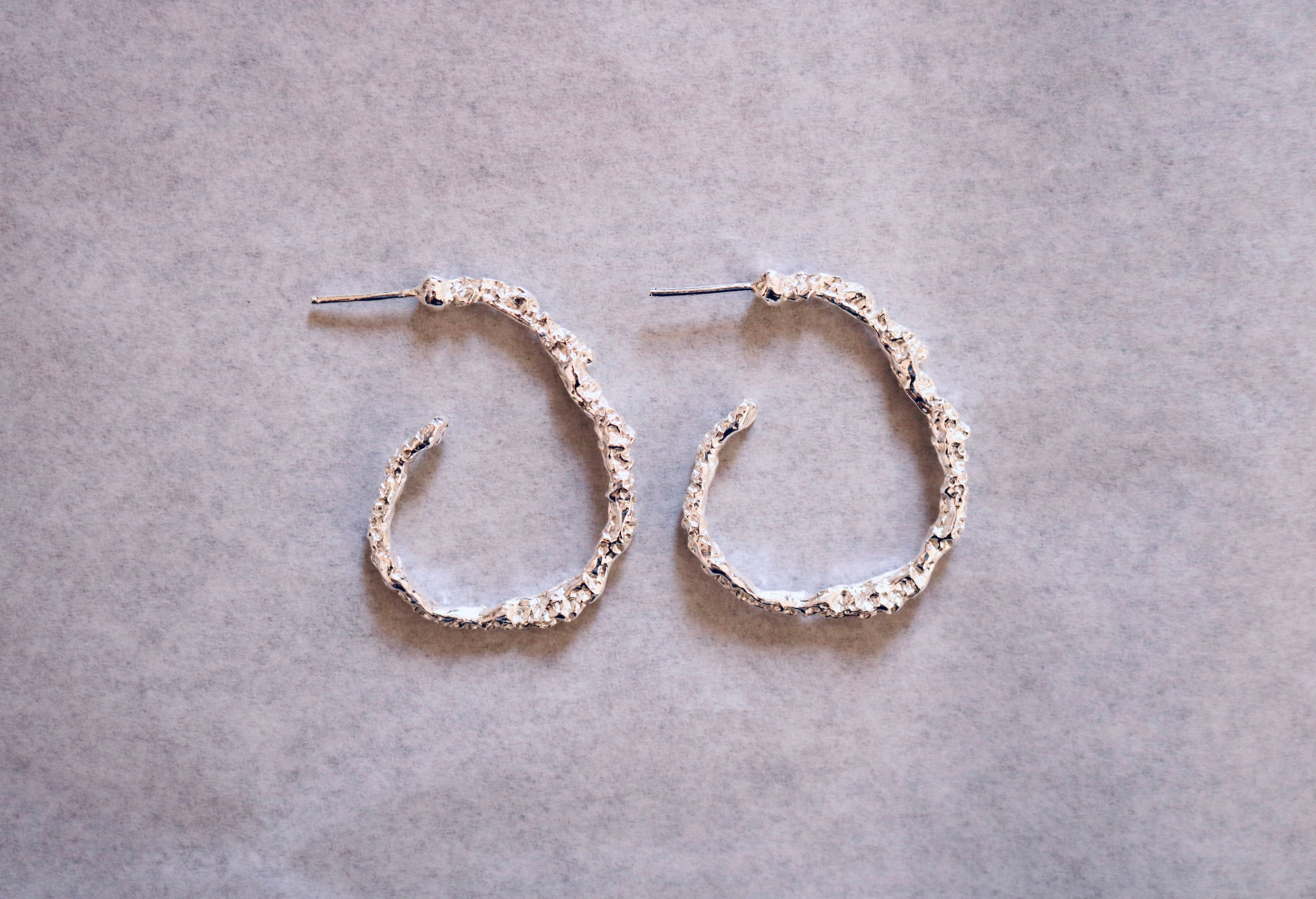 RAW HOOP EARRINGS