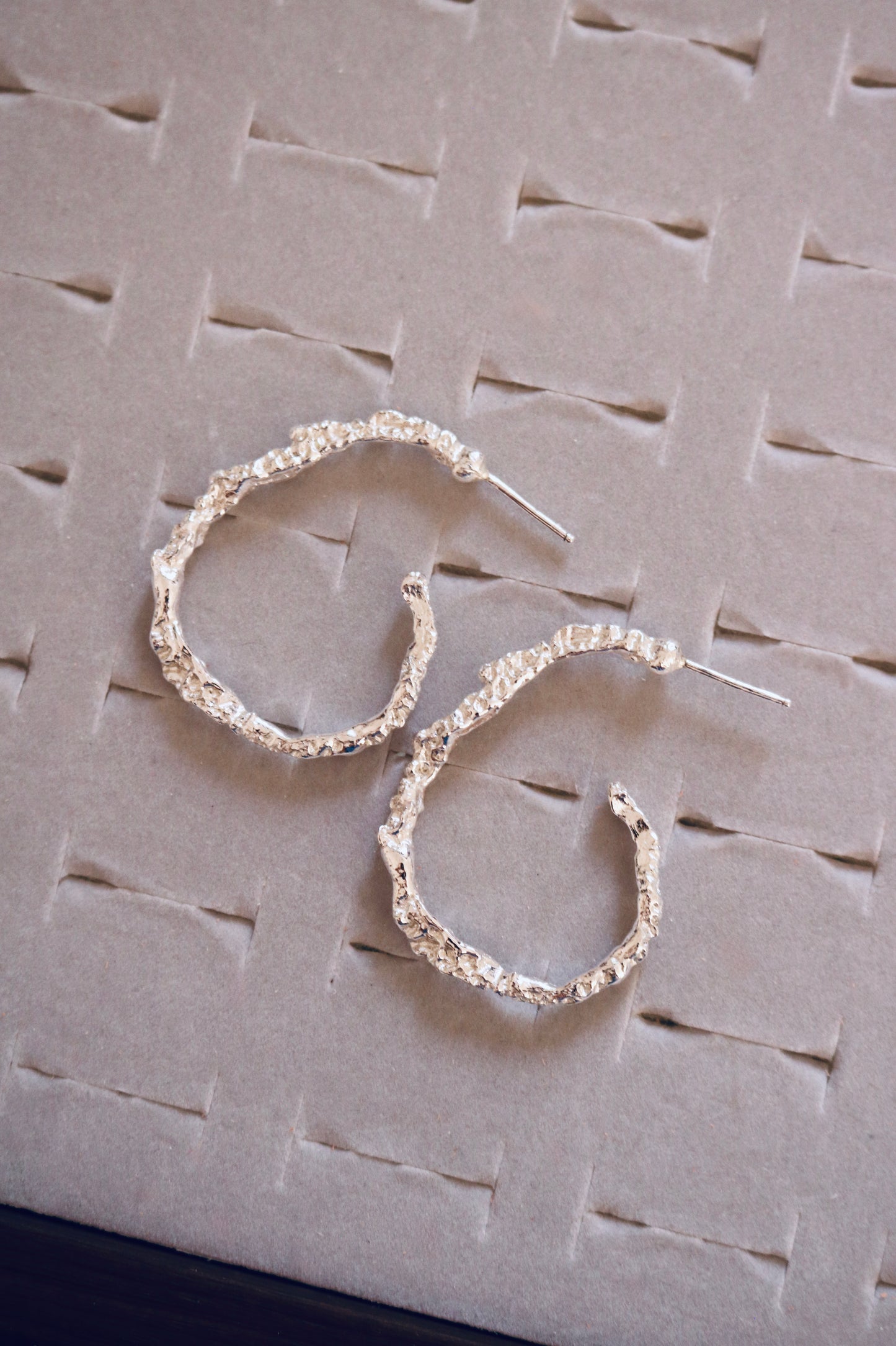 RAW HOOP EARRINGS