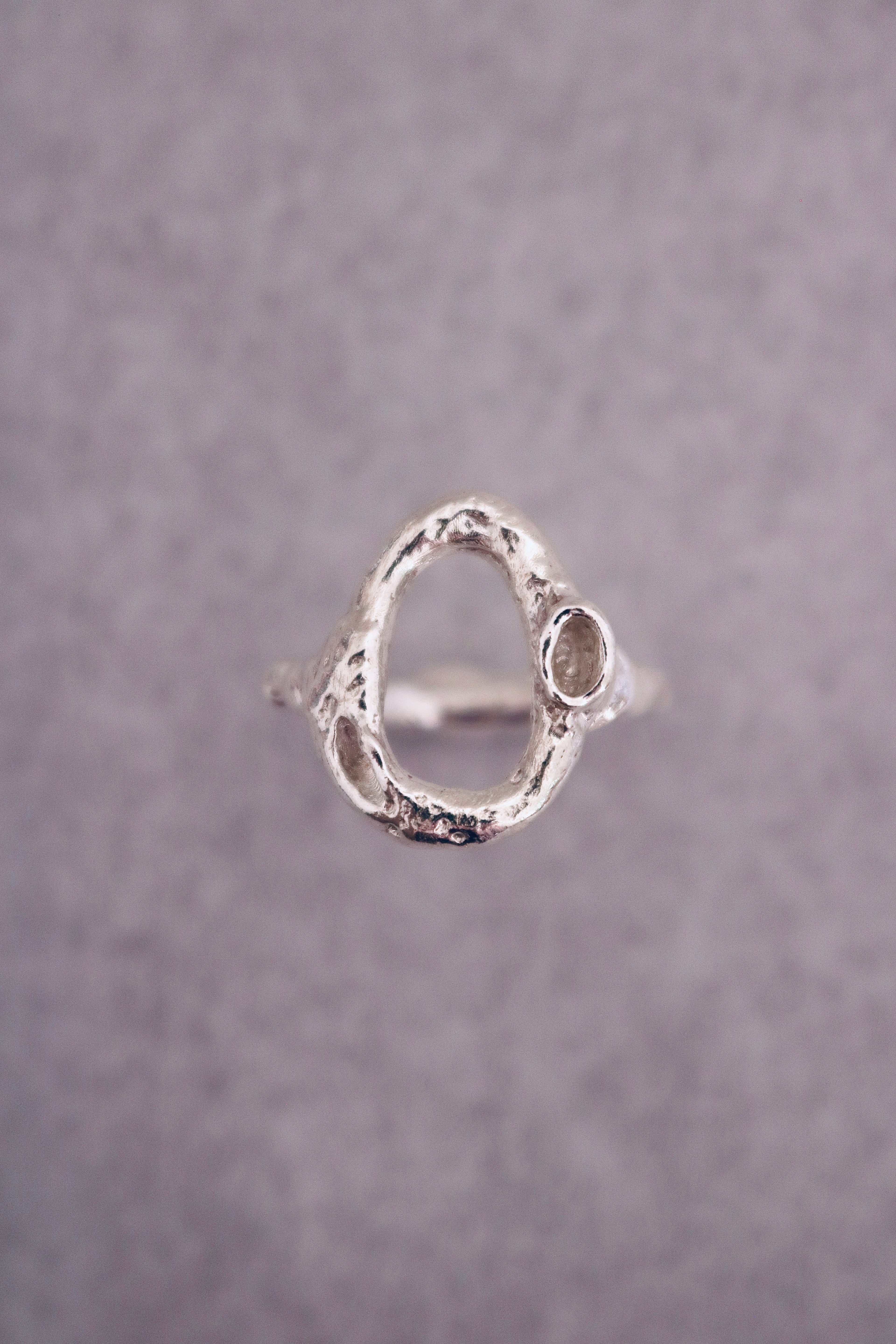OPEN OVAL RING