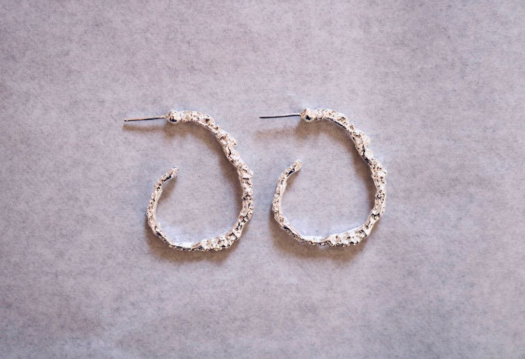 RAW HOOP EARRINGS