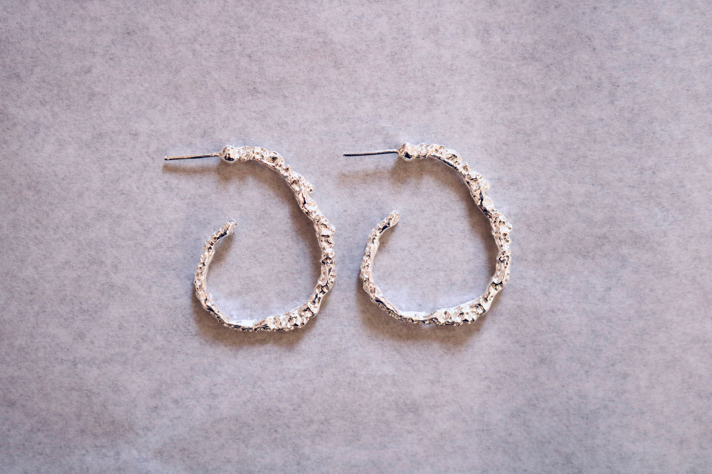 RAW HOOP EARRINGS